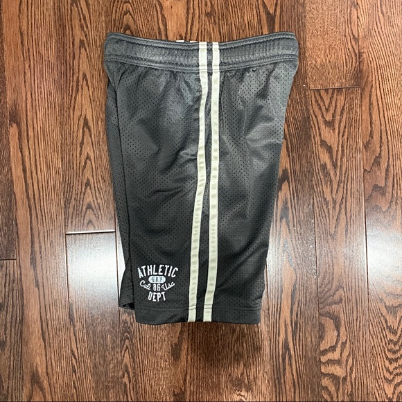 GAP Other - 🚫SOLD🚫 {Gap} Athletic Mesh Shorts, L (10) GAP Other - 🚫SOLD🚫 {Gap} Athletic Mesh Shorts, L (10)